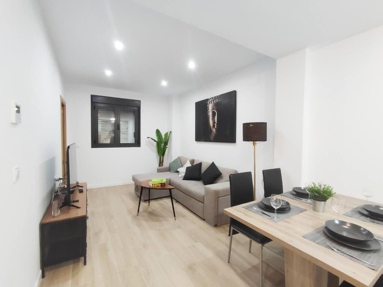 Ohana 1 Apartment Málaga